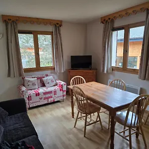 - E12 Samoëns